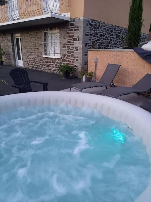 Appartement En Aveyron Aubin  Exteriér fotografie
