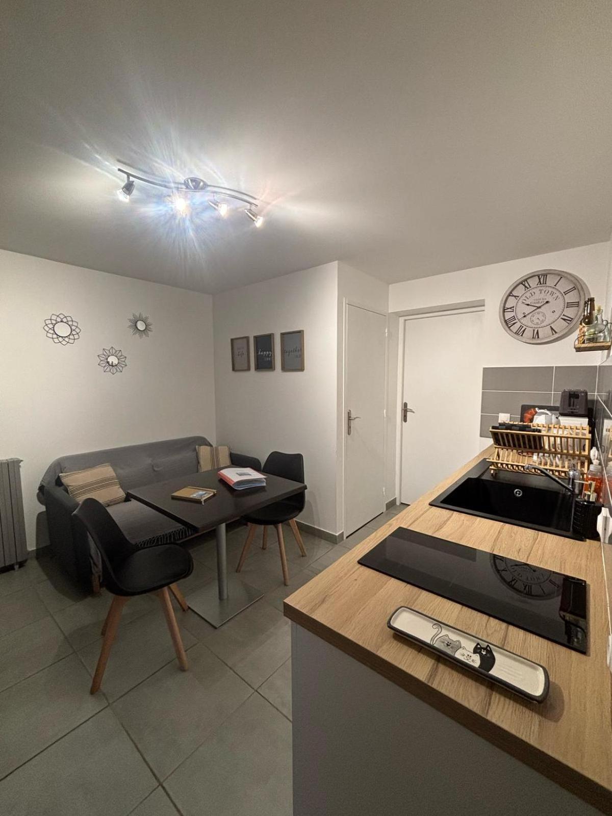 Appartement En Aveyron Aubin  Exteriér fotografie